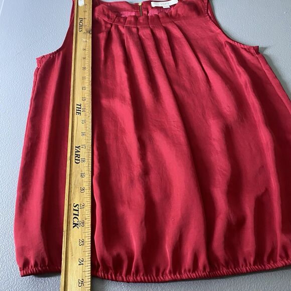 LOFT Blouse Sleeveless Pleated Neckline Bubble Hem Gold Zipper Back Womens M Red - Picture 6 of 9
